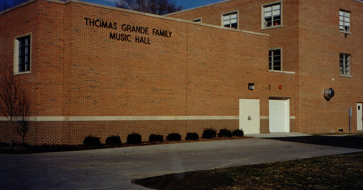 thomas grande family music hall exterior